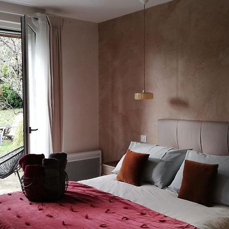 Les Perluetes Hotel Carennac Екстериор снимка