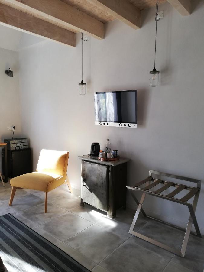 Les Perluetes Hotel Carennac Екстериор снимка